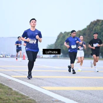 Runner Photo 7558173