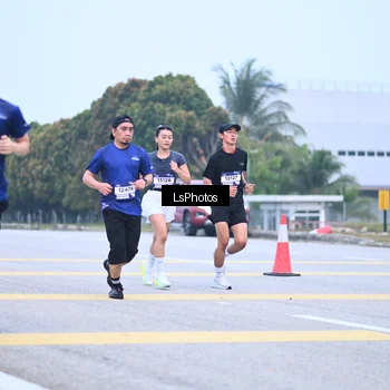 Runner Photo 7558177
