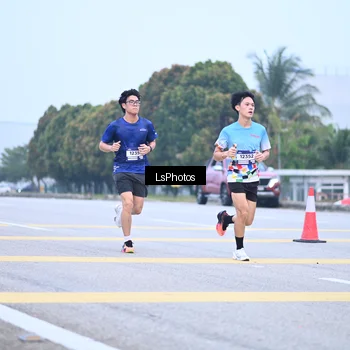 Runner Photo 7558189