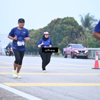 Runner Photo 7558203