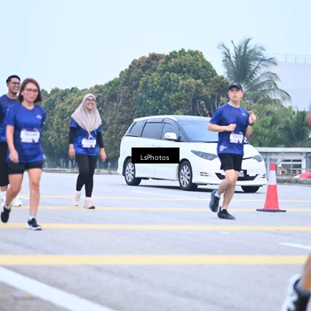 Runner Photo 7558211