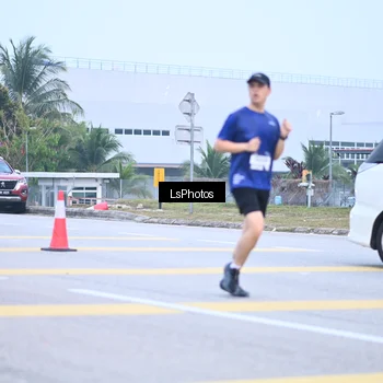 Runner Photo 7558224