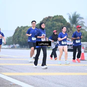 Runner Photo 7558235