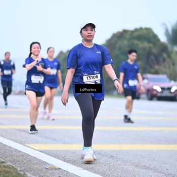 Runner Photo 7558240