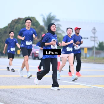 Runner Photo 7558242