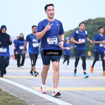 Runner Photo 7558259
