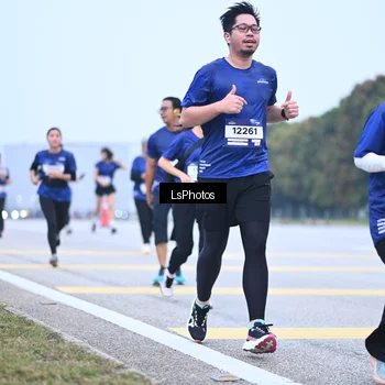 Runner Photo 7558276