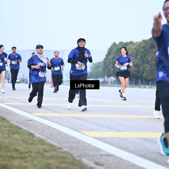 Runner Photo 7558285