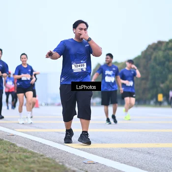 Runner Photo 7558292