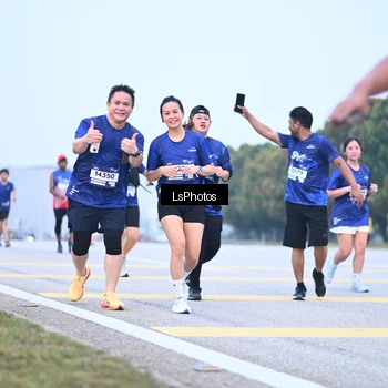 Runner Photo 7558296
