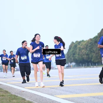Runner Photo 7558299