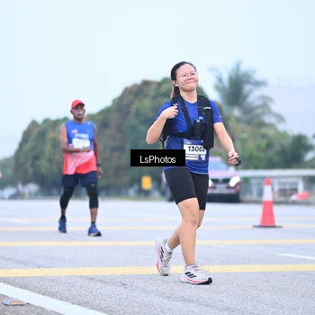 Runner Photo 7558302