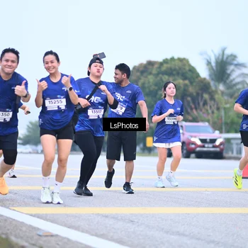Runner Photo 7558317