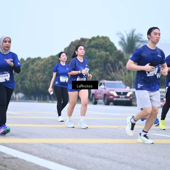 Runner Photo 7558329