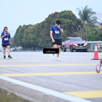 Runner Photo 7558330
