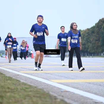 Runner Photo 7558339