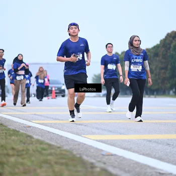 Runner Photo 7558341