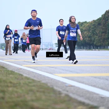 Runner Photo 7558342