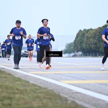 Runner Photo 7558346