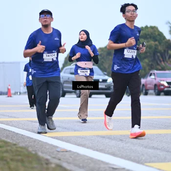 Runner Photo 7558349
