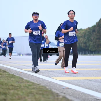 Runner Photo 7558350