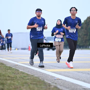 Runner Photo 7558353