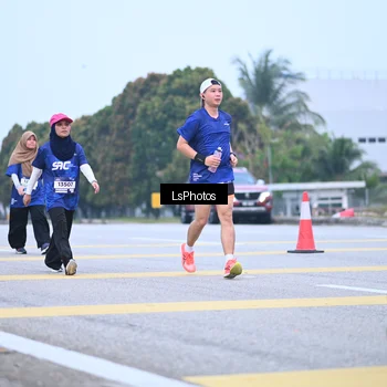 Runner Photo 7558354