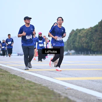Runner Photo 7558356