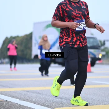 Runner Photo 7558357