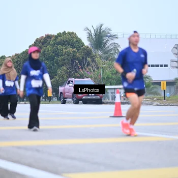 Runner Photo 7558360