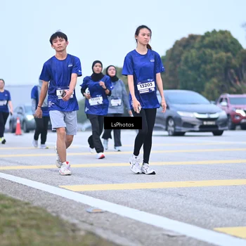 Runner Photo 7558366