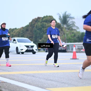 Runner Photo 7558373