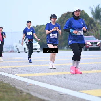 Runner Photo 7558377