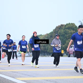 Runner Photo 7558384