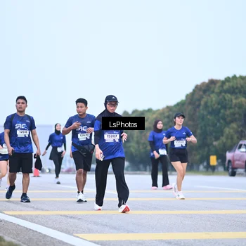 Runner Photo 7558392