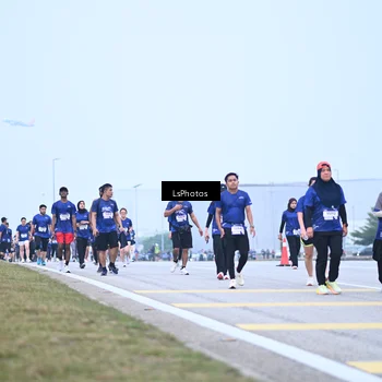 Runner Photo 7558394