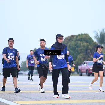 Runner Photo 7558396