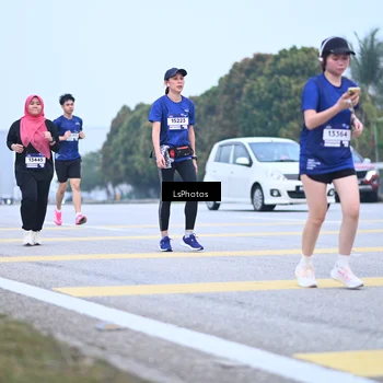 Runner Photo 7558404