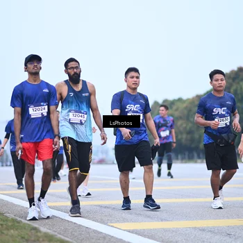 Runner Photo 7558405