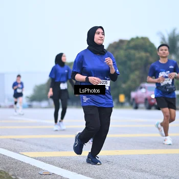 Runner Photo 7558410