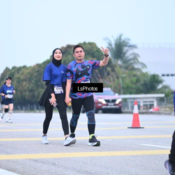 Runner Photo 7558416
