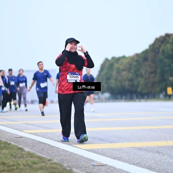 Runner Photo 7558428
