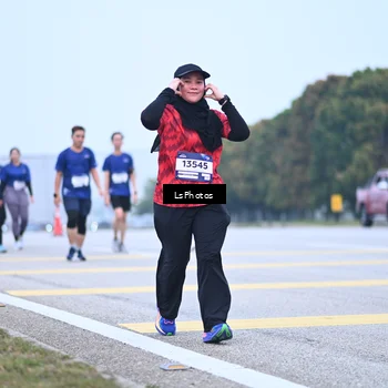 Runner Photo 7558429