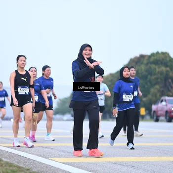 Runner Photo 7558443