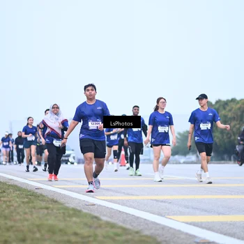 Runner Photo 7558449
