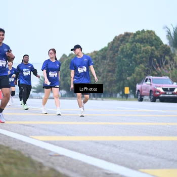 Runner Photo 7558456