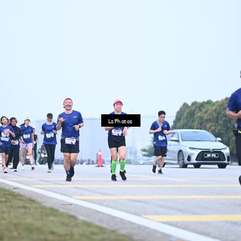 Runner Photo 7558462