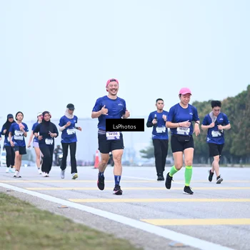 Runner Photo 7558464