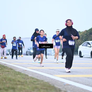 Runner Photo 7558471