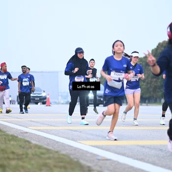 Runner Photo 7558475